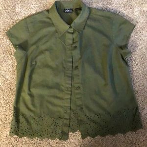 Olive green 🫒 super cute button up